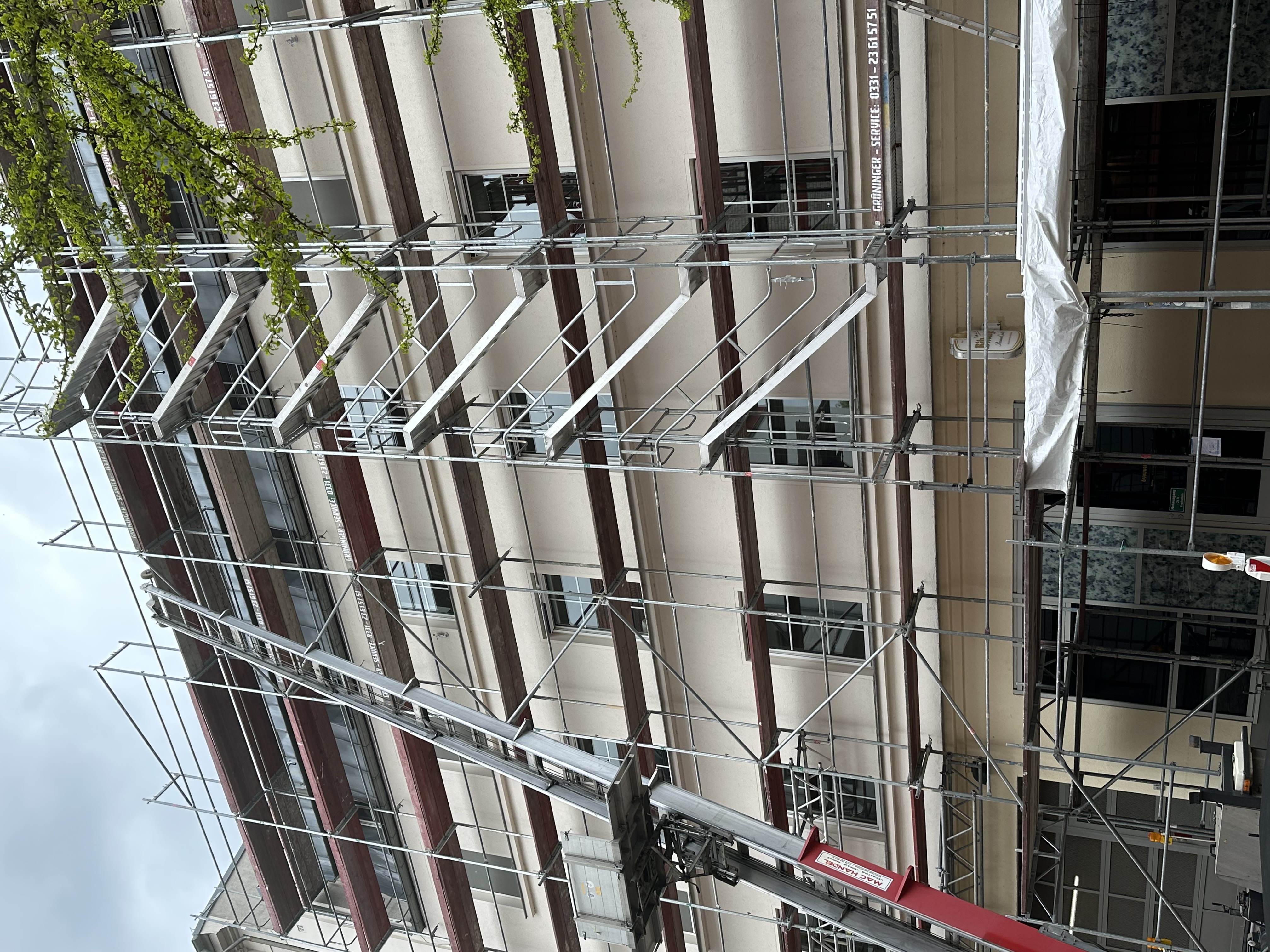 Baugeruest_Geschaeftsstelle_1956_c_Carsten_Hagenau_2