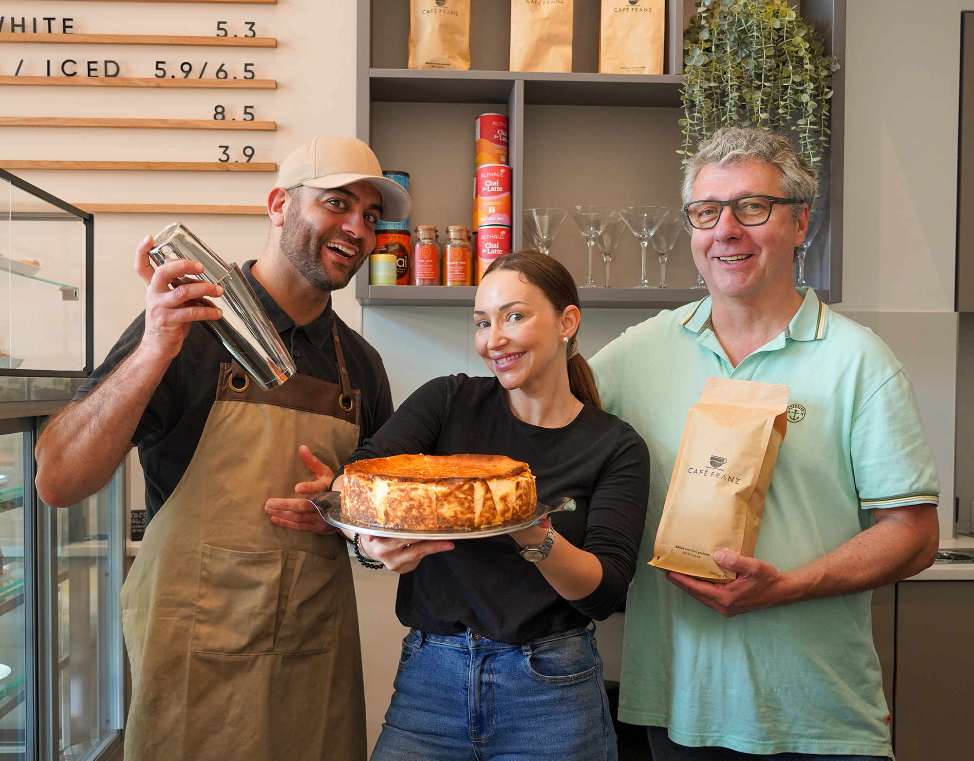 Eröffnung des Cafés Franz an der Anna-Zielenziger-Straße Potsdam Mitte Cafe_Franz_c_Lutz_Langer_Web